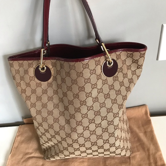 Gucci Handbags - GG Canvas Eclipse Tote Gucci